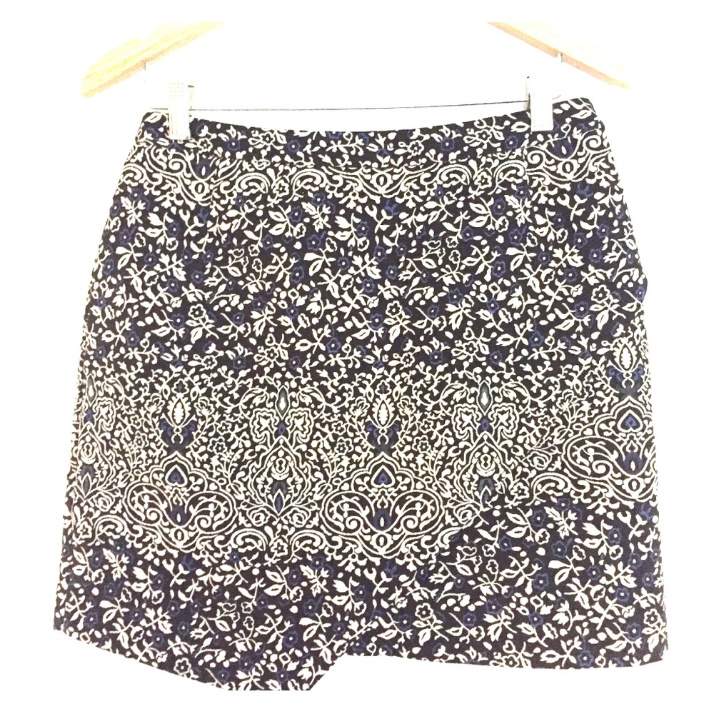H&M asymmetrical faux wrap mini skirt cute - Picture 1 of 7